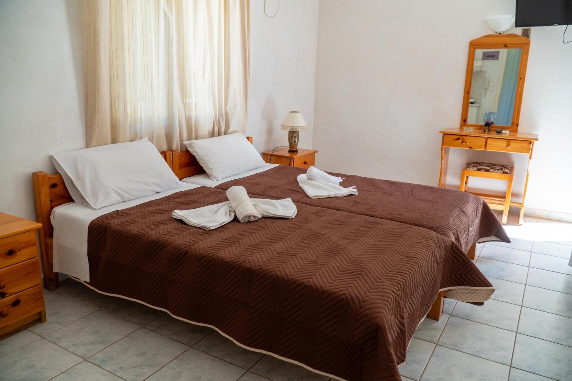 Pagona Hotel Loutra Aidhipsou Exteriör bild