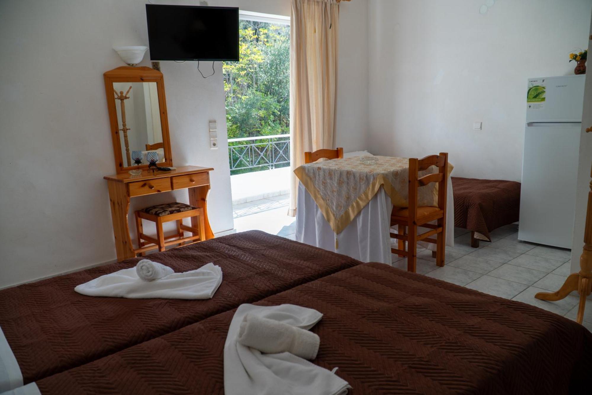 Pagona Hotel Loutra Aidhipsou Exteriör bild